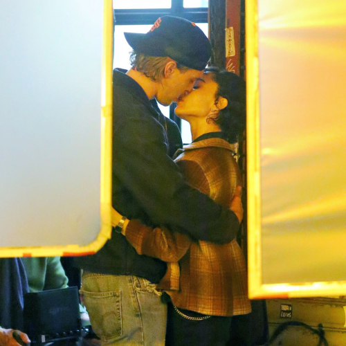 Zoe Kravitz Kisses Austin Butler on Set of Caught Stealing in New York, October 2024