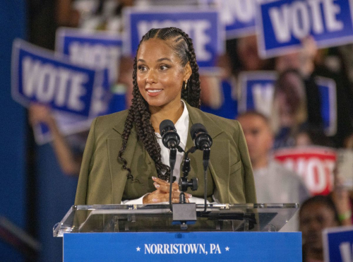 Alicia Keys Supports Kamala Harris in Norristown, November 2024 2