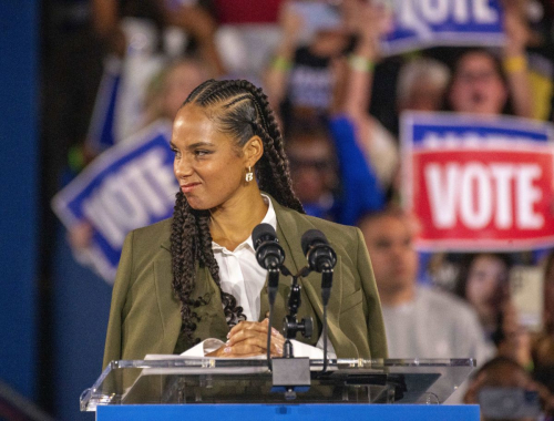 Alicia Keys Supports Kamala Harris in Norristown, November 2024 4