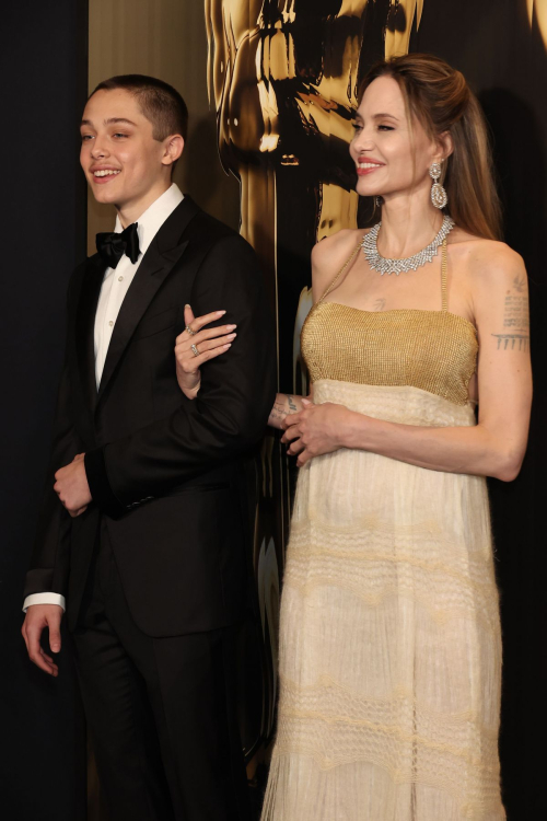 Angelina Jolie at 15th Annual Governors Awards in Hollywood, November 2024 4