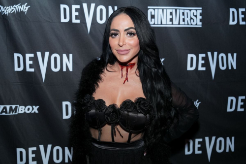 Angelina Pivarnick at Devon Premiere New York, November 2024 3