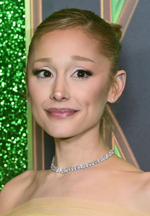 Ariana Grande at Wicked Part One Premiere Royal Festival Hall London, November 2024 6