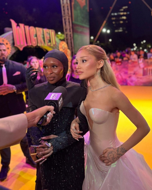 Ariana Grande at Yellow Carpet for Wicked Premiere in Mexico, November 2024 4