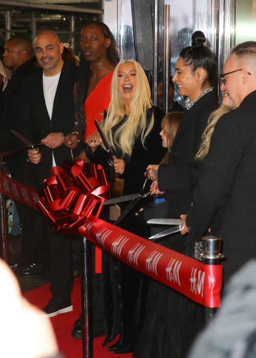 Christina Aguilera at HM Ribbon-cutting Ceremony, November 2024 2