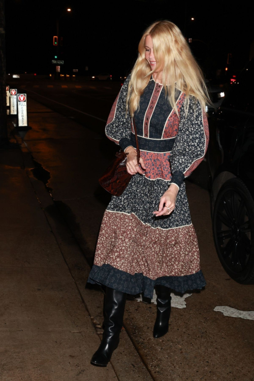 Claudia Schiffer Out for Dinner at Giorgio Baldi in Santa Monica, November 2024 3