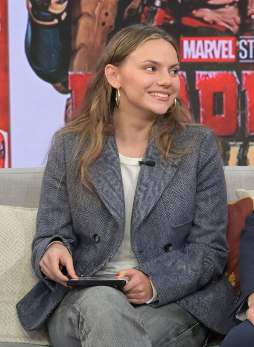 Dafne Keen on Univision