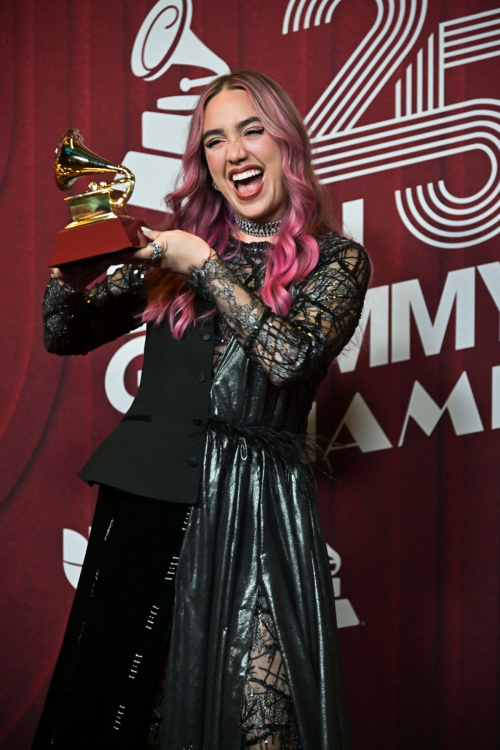 Ela Taubert at 25th Annual Latin Grammy Awards in Miami, November 2024