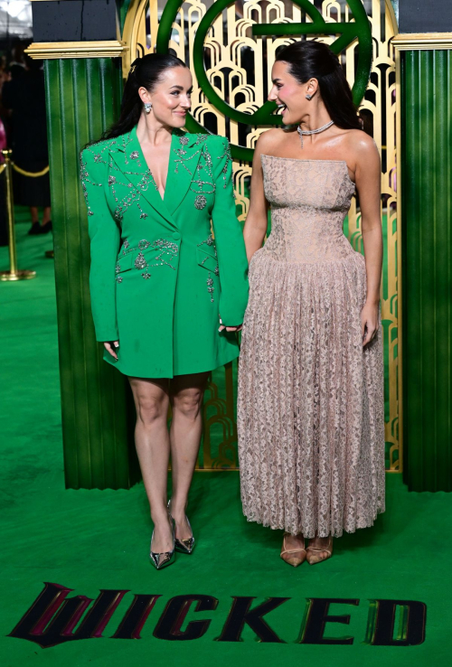 Jade Louise and Amber Davies at Wicked Premiere in London, November 2024 6