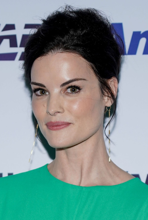 Jaimie Alexander at Self Help Africa Change-Makers Ball in New York, November 2024 1