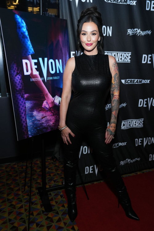 Jenni Farley at Devon Premiere New York, November 2024 5