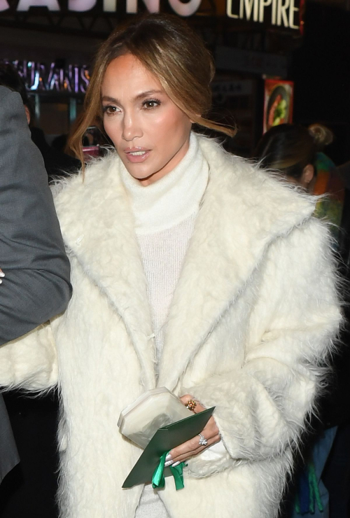 Jennifer Lopez Leaves Private Movie Screening, November 2024 6