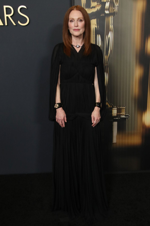 Julianne Moore at Governors Awards Dolby Theatre Hollywood, November 2024 1