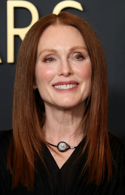 Julianne Moore at Governors Awards Dolby Theatre Hollywood, November 2024 2