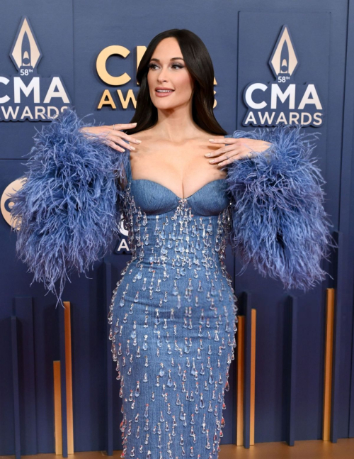 Kacey Musgraves at CMA Awards in Nashville, November 2024 5