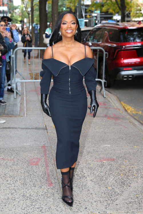 Kandi Burruss Arrives at Live with Kelly and Mark, New York November 2024 1