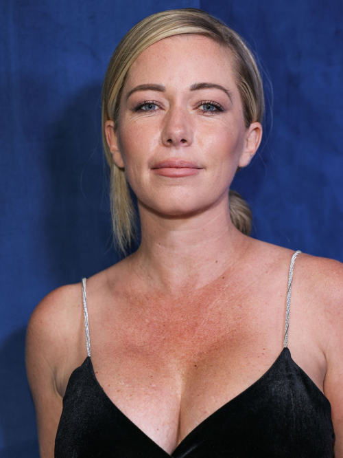 Kendra Wilkinson at 24 Children Uniting Nations Academy Awards, October 2024 4