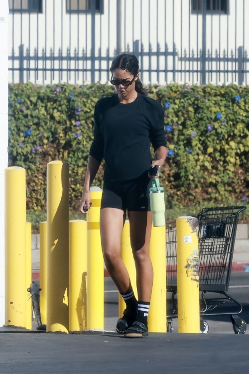 Laura Harrier at Morning Pilates Class, Los Feliz November 2024 1