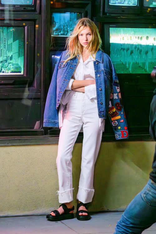 Lila Grace Moss Filming a DKNY Fashion Ad in New York, November 2024 5