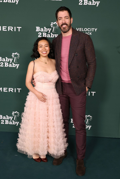 Linda Phan at 2024 Baby2Baby Gala Los Angeles, November 2024