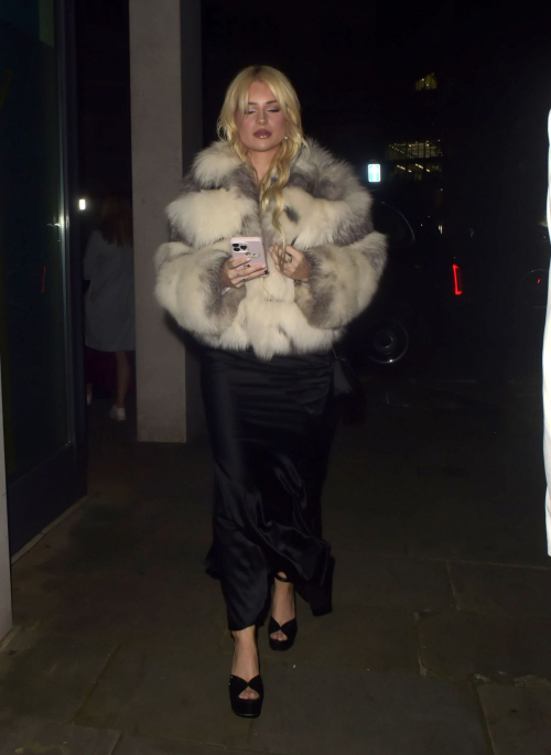 Lottie Moss at Beauty Awards in London, November 2024 3