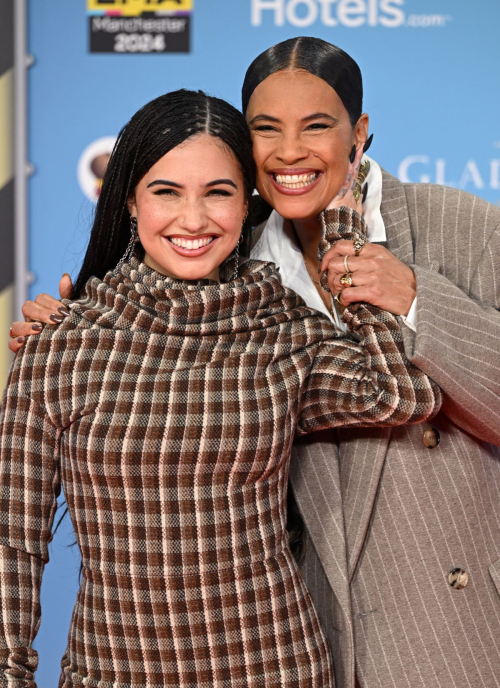 Mabel and Neneh Cherry at MTV Europe Music Awards, November 2024 4