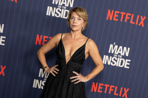 Mary Elizabeth Ellis at A Man On The Inside Premiere Los Angeles, November 2024 6