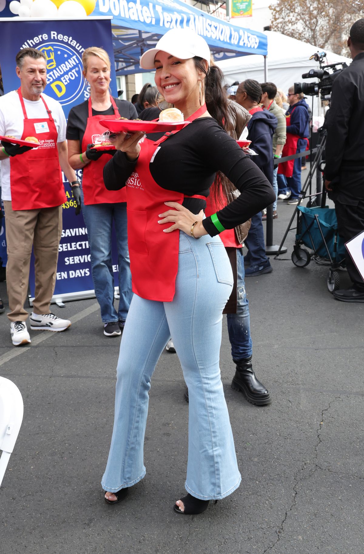 Mayra Veronica Serving Food at LA Mission, November 2024