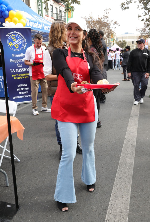 Mayra Veronica Serving Food at LA Mission, November 2024 4