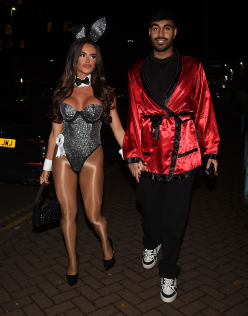 Mia Sully Arrives at Nuage Halloween Party in Manchester, November 2024 3