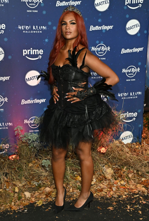 Monet McMichael at Heidi Klum’s Halloween Party, Oct 2024 1