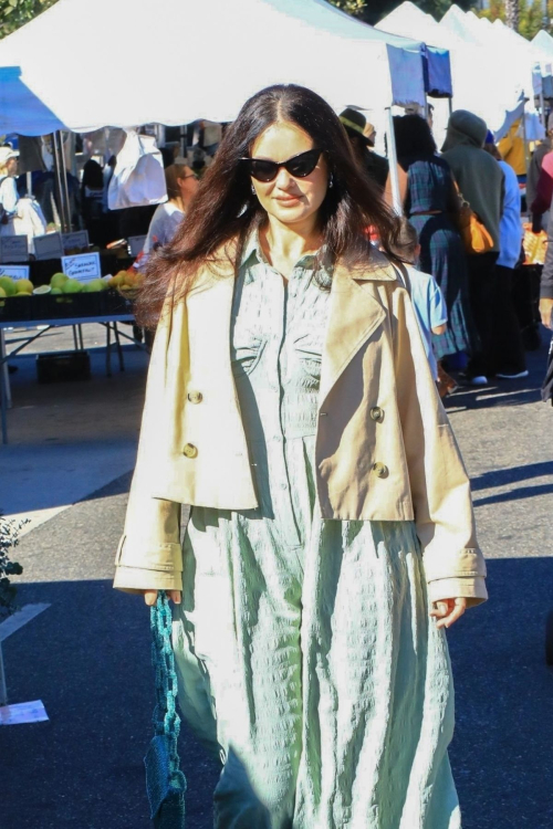 Natasha Blasick Shopping at Studio City Farmers Market, November 2024 1