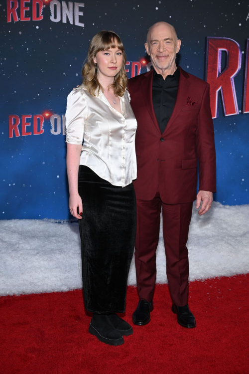 Olivia Simmons at Red One Premiere in New York, November 2024 5