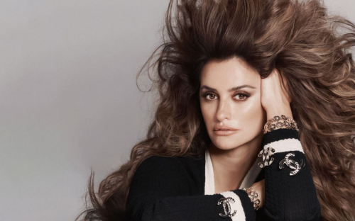 Penelope Cruz for Vogue Hong Kong, November 2024 8