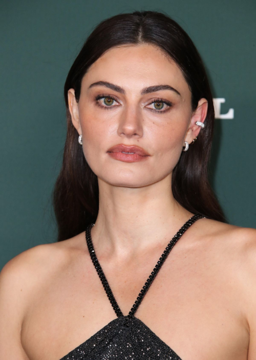 Phoebe Tonkin at 2024 Baby2Baby Gala Los Angeles, November 2024 3