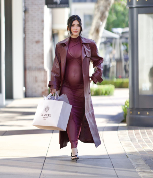 Pregnant Megan Fox Shopping at Revolve Holiday Shop, November 2024 4