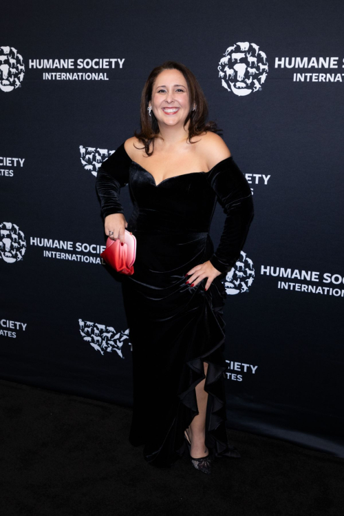 Robyn Schall at Humane Society Gala to the Rescue in New York, November 2024 1