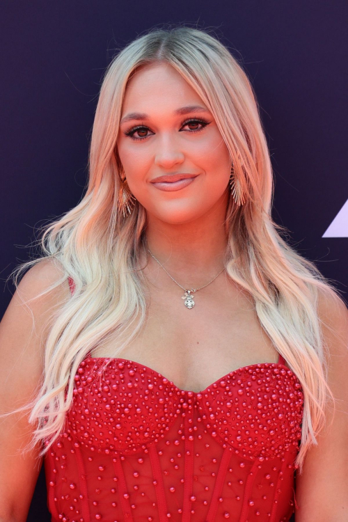 Sara Berki at ARIA Awards in Sydney, November 2024 2