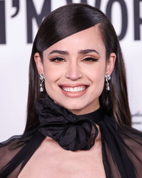 Sofia Carson at L