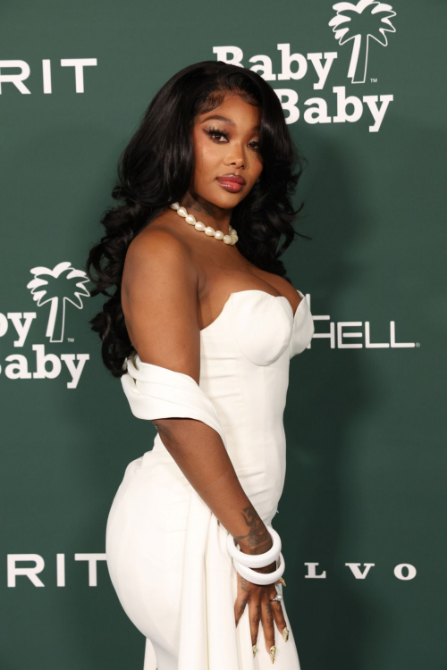 Summer Walker at 2024 Baby2Baby Gala Los Angeles, November 2024 4