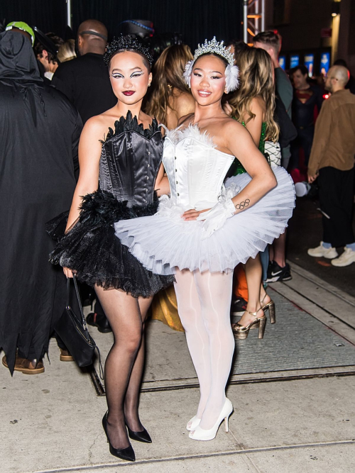 Sunisa and Sheyenne Lee Arrive at Heidi Klum’s Halloween Party, Oct 2024 2