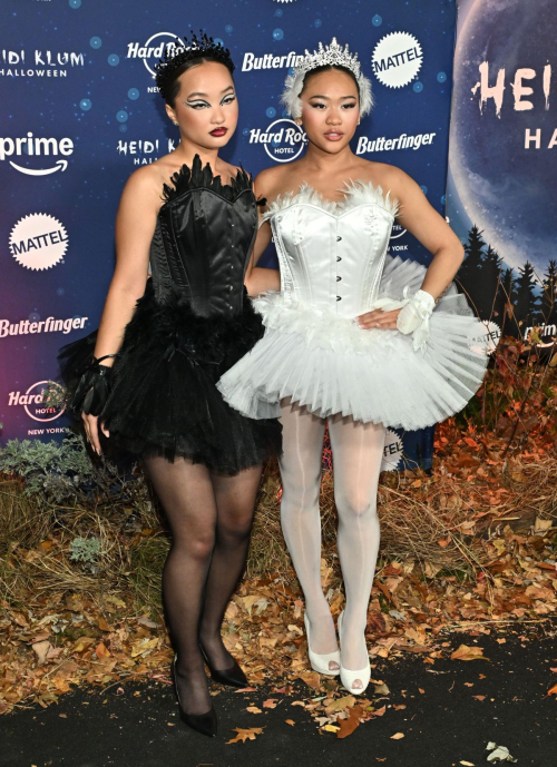 Sunisa and Sheyenne Lee at Heidi Klum’s Halloween Party, Oct 2024 1