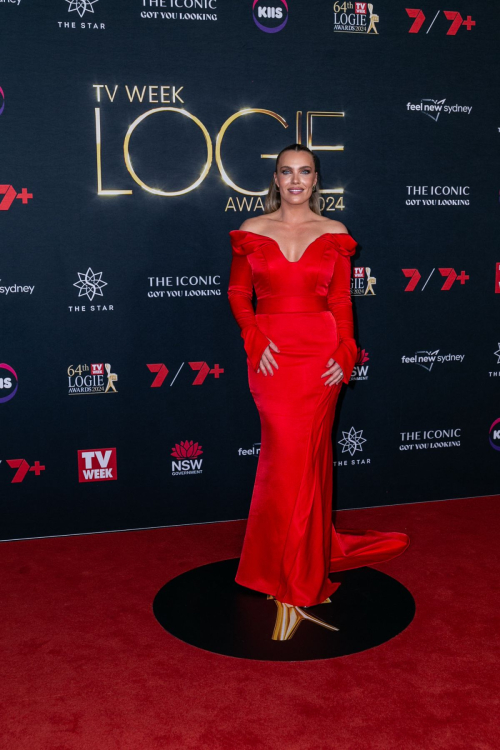 Abbey Holmes at 64th TV WEEK Logie Awards in Sydney, August 2024