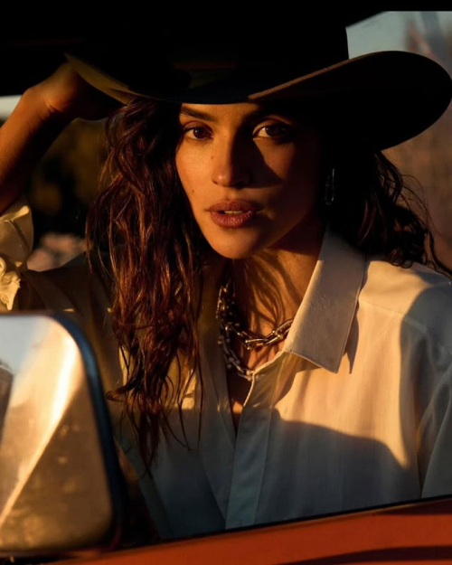 Adria Arjona for Tiffany & Co., December 2024 4