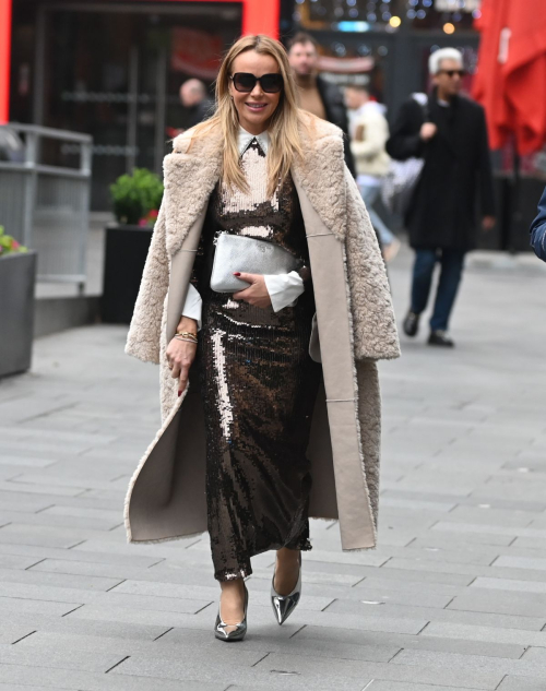 Amanda Holden Arrives at Global Radio in London, December 2024 4