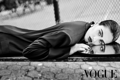 Amelia Hamlin for Vogue Korea, December 2024 7