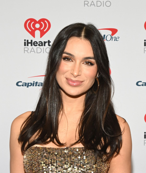 Ashley Iaconetti at iHeartRadio Z100's Jingle Ball 2024, December 2024