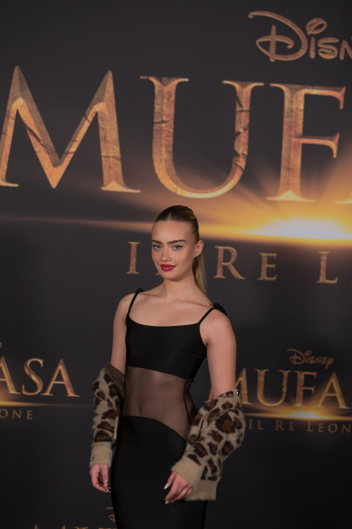 Asia Busciantella at Mufasa Premiere, December 2024 1