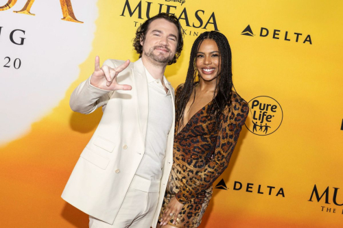 Britt Stewart at Mufasa Premiere in Los Angeles, December 2024 3