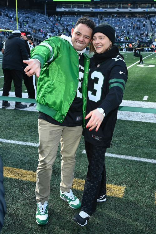 Chloe Moretz at NFL Game Between Jets and Seahawks, December 2024 1