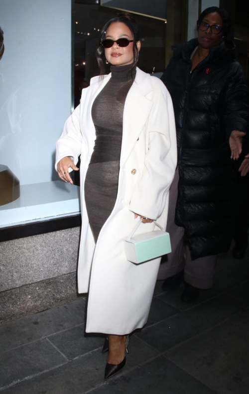 Christinamilian Leaves Today Show in New York City, December 2024 2